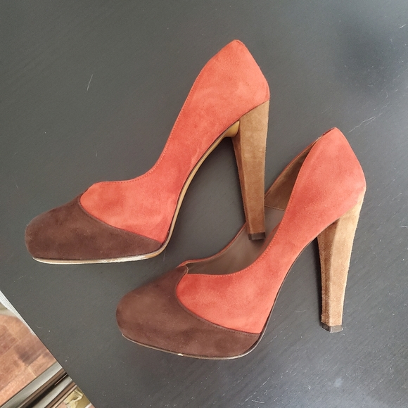 Paco Gil Suede Pumps - Picture 2 of 7